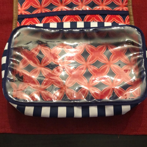 Stella and dot makeup holder - Picture 4 of 4